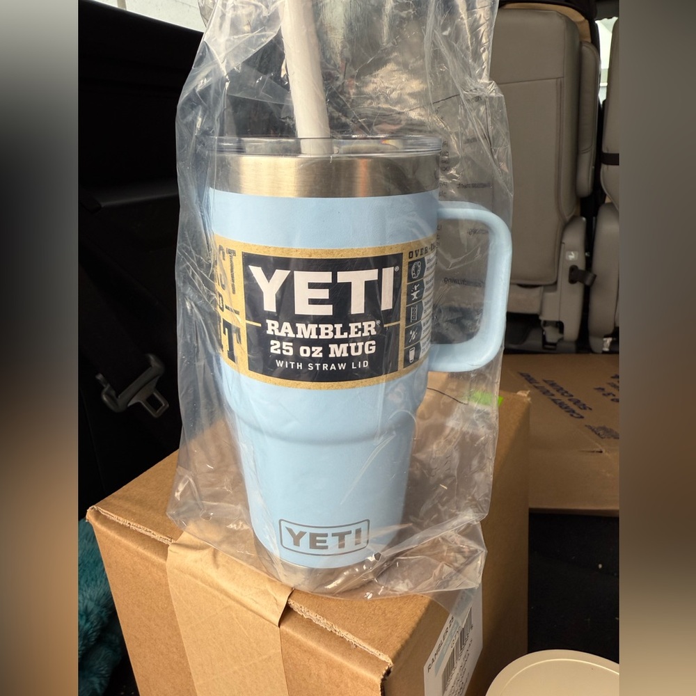 YETI RAMBLER 25 OZ MUG WITH STRAW LID PRICE FOR BOTH.